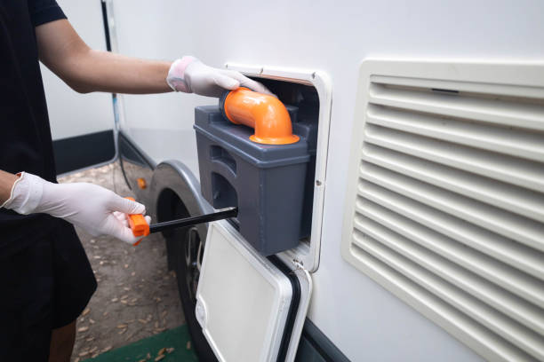 Portable Toilet Options We Offer in Hedwig Village, TX